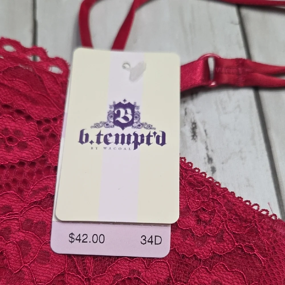 NWT Wacoal b.tempt'd Vibrant Lace Underwire Bra in Pink - Picture 2 of 8